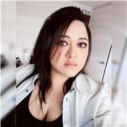 Profesora de dibujo con pasión por las artes gráficas y el diseño